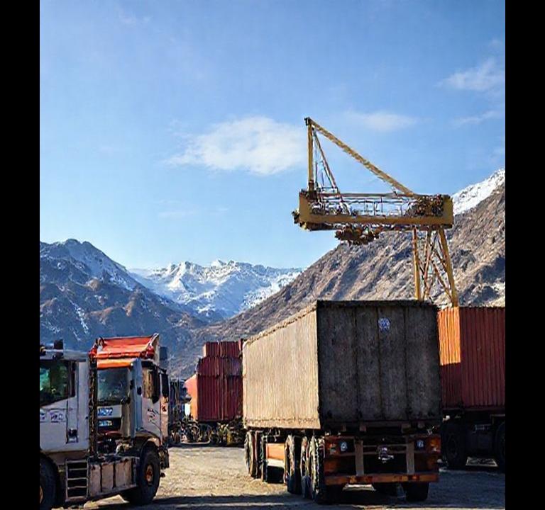 customs clearance logistics operations in modern Iraq warehouse facility - customs brokers iraq